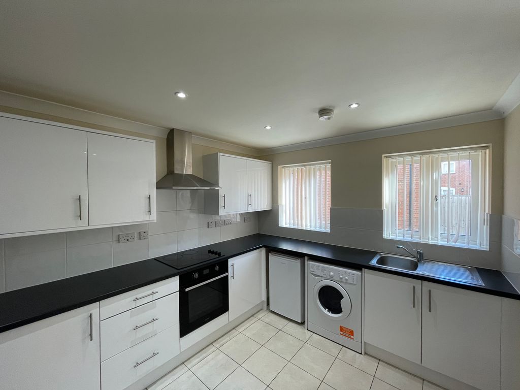 Property photo 3 of 18