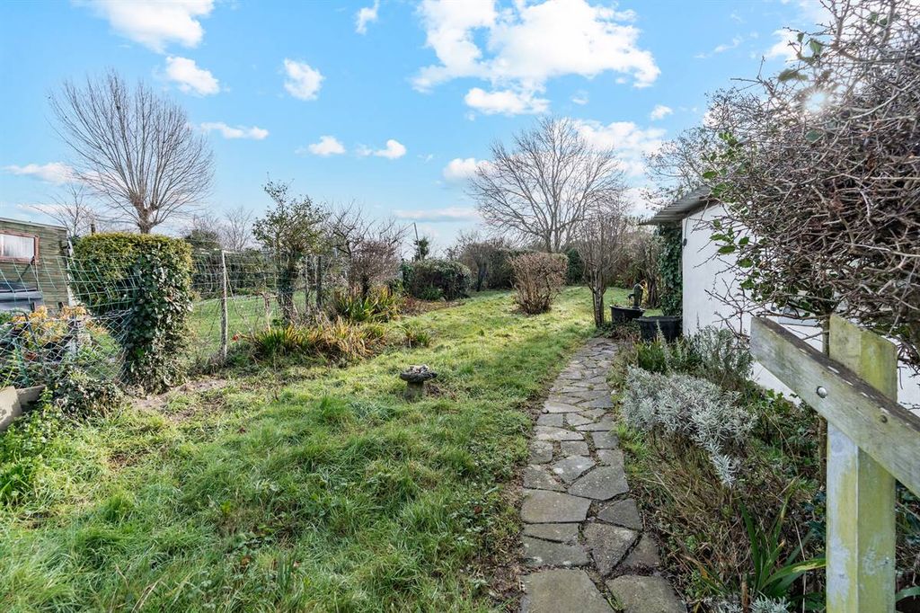 Property photo 3 of 22