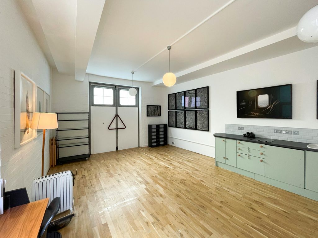 Property photo 3 of 7 Image (6).Jpg