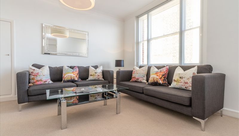 Property photo 1 of 9 1 Bed Flat To Rent Hill Street, Mayfair W1J
