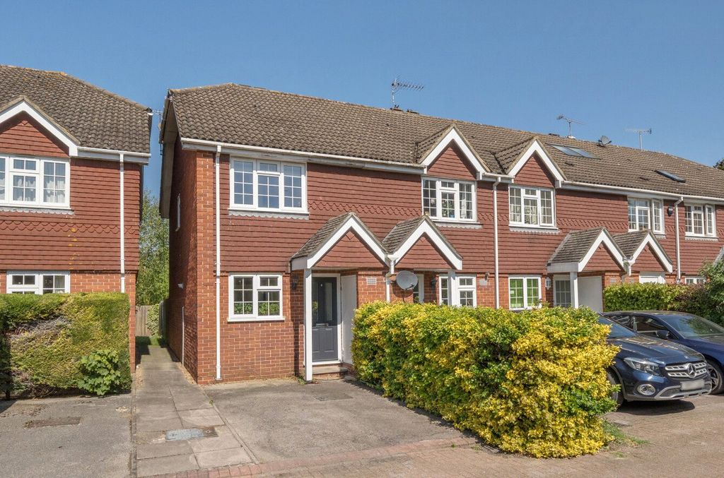 Property photo 1 of 16 Front Aspect