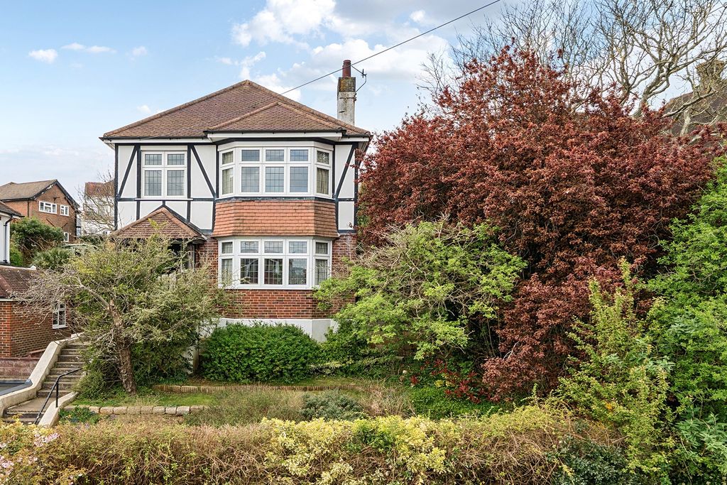 Property photo 1 of 19