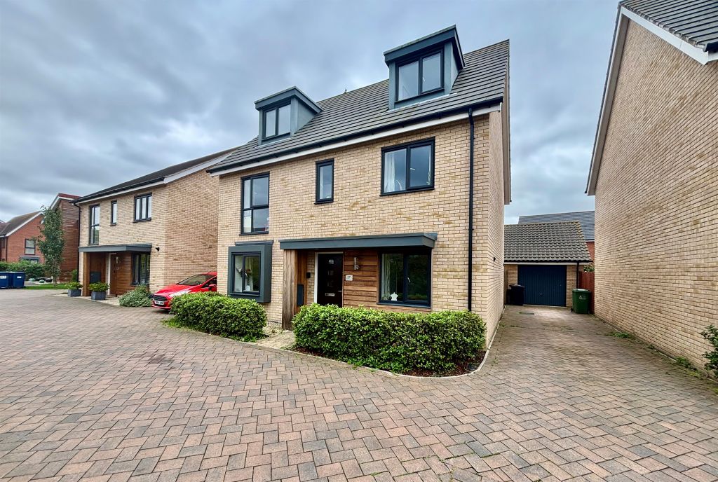 Property photo 1 of 18
