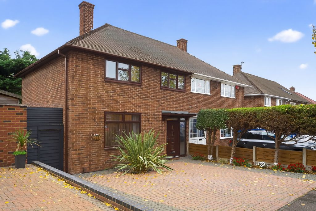 Property photo 2 of 21