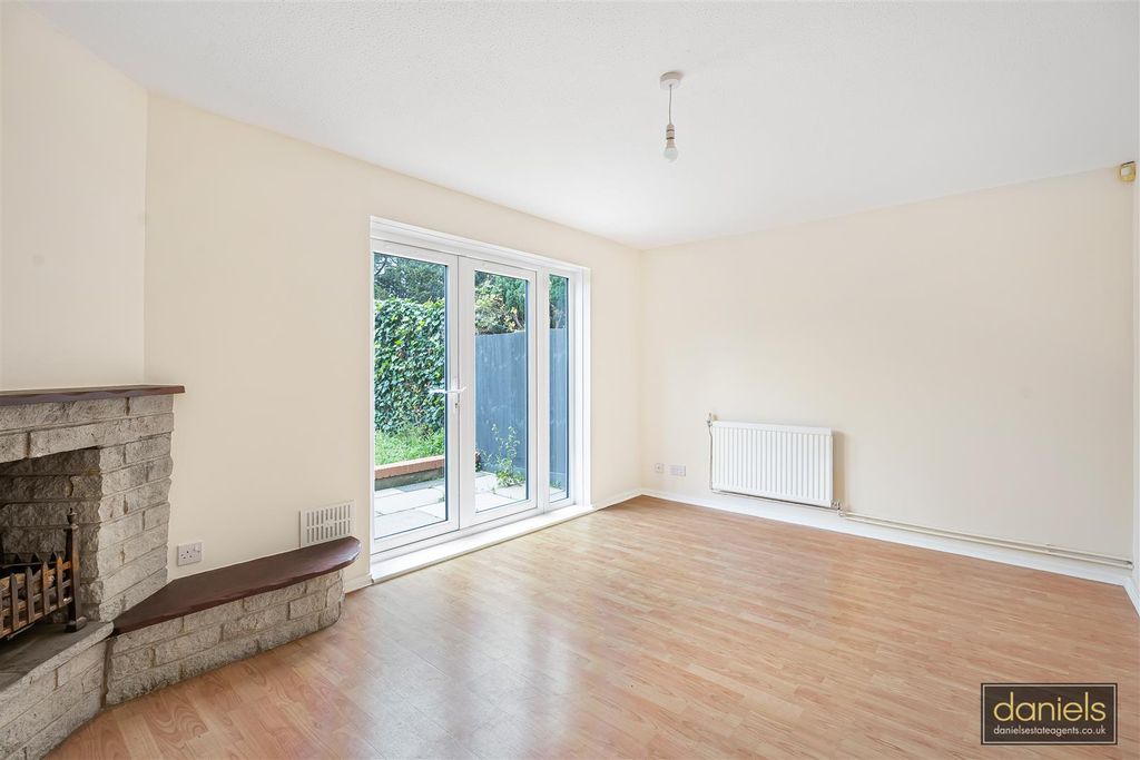 Property photo 2 of 14 9_67714_Watermarked.Jpg