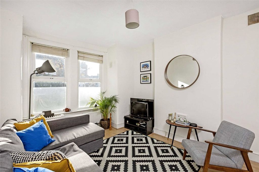 Property photo 3 of 8 Picture No. 01