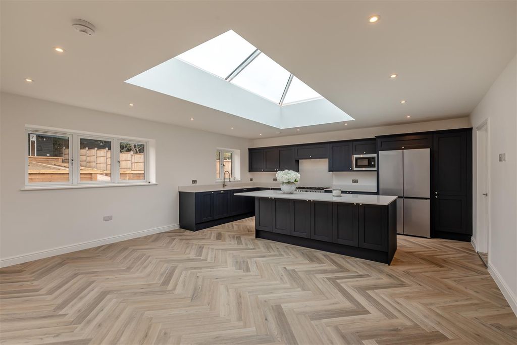 Property photo 2 of 47 8700048-Interior11.Jpg