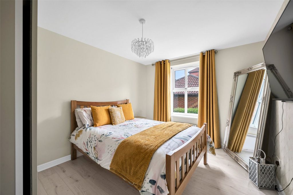 Property photo 2 of 12 Picture No. 05