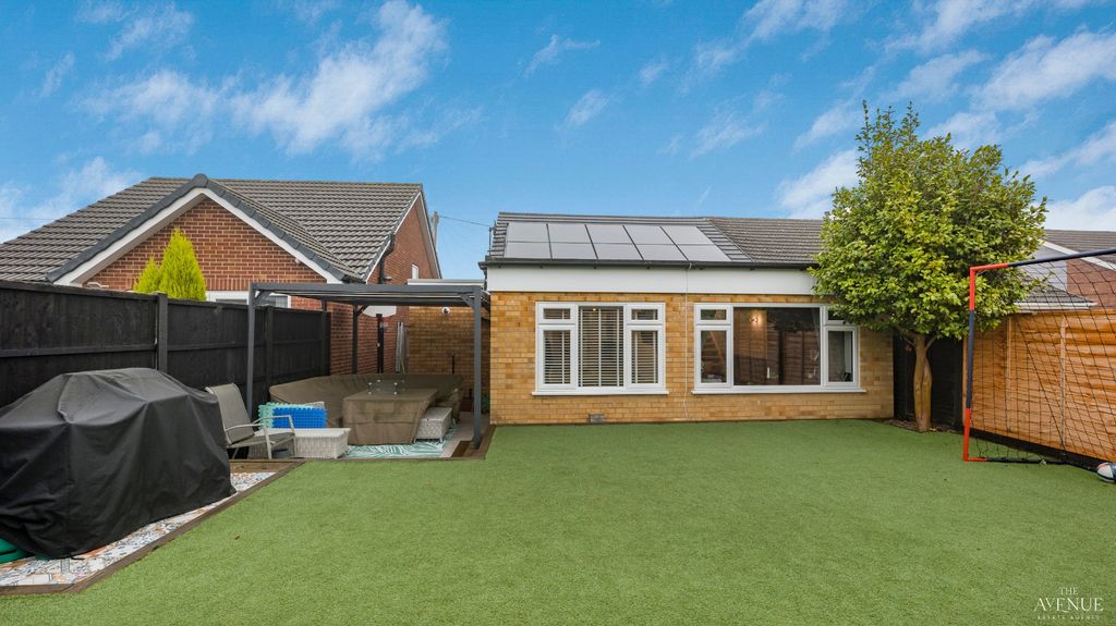 Property photo 1 of 26 3693394