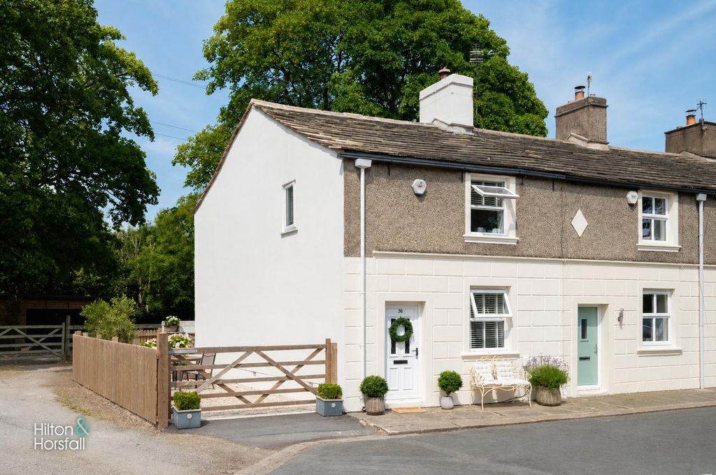 Property photo 1 of 19 Lowerhouse Fold