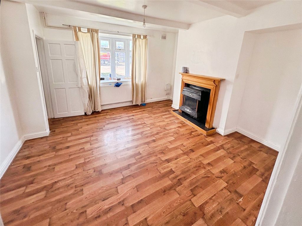 Property photo 3 of 8 Living Room