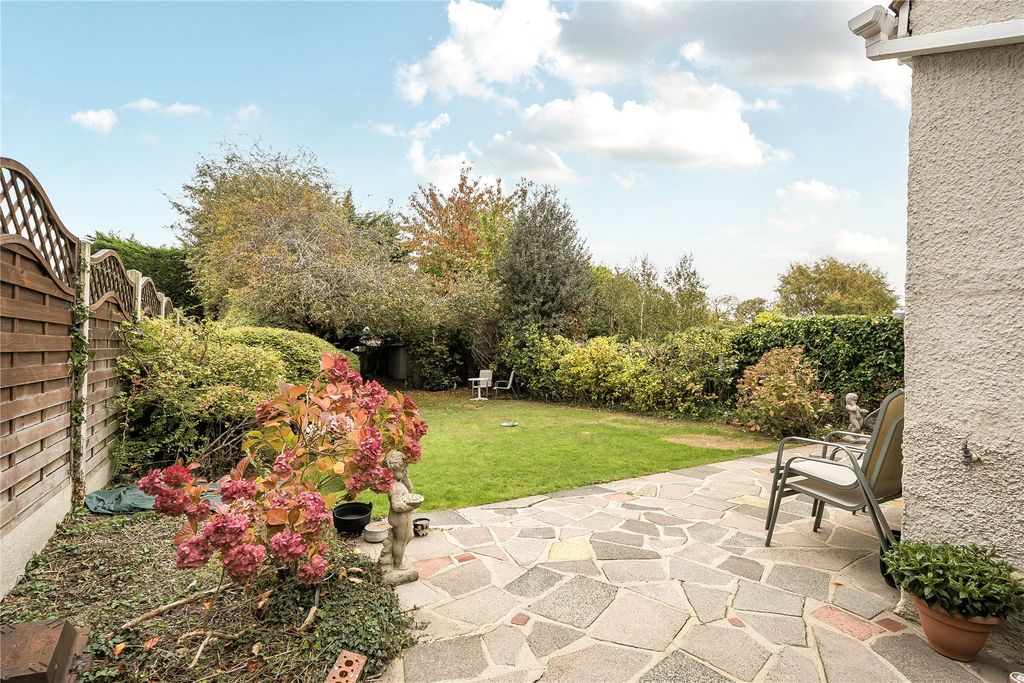 Property photo 3 of 23 Picture No. 27