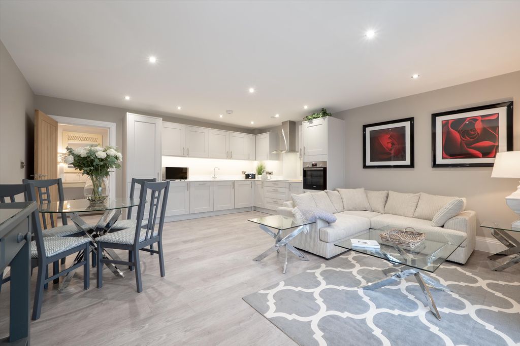 Property photo 3 of 11 Image