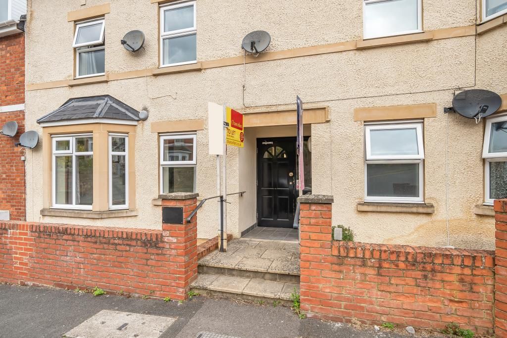 Property photo 3 of 11 Outside View