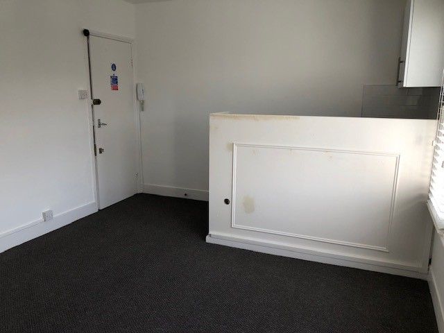 Property photo 1 of 3
