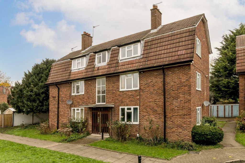 Property photo 1 of 5