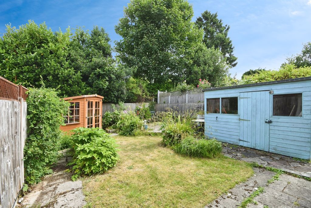 Property photo 2 of 17