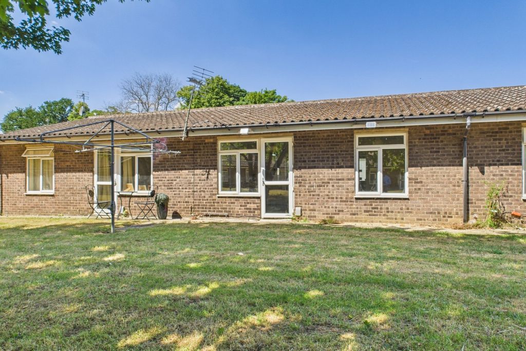 Property photo 1 of 10 Cam02545G0-Pr0439-Still009