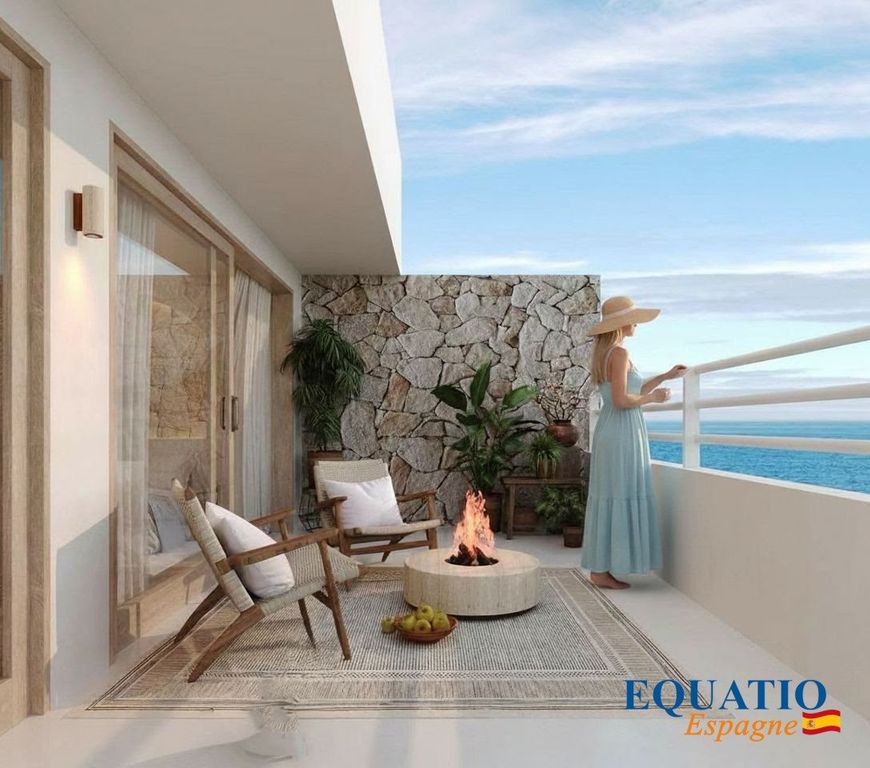 Property photo 1 of 12 Espagne - Villajoyosa - Appartement / Penthouse 1Ère Ligne De Mer