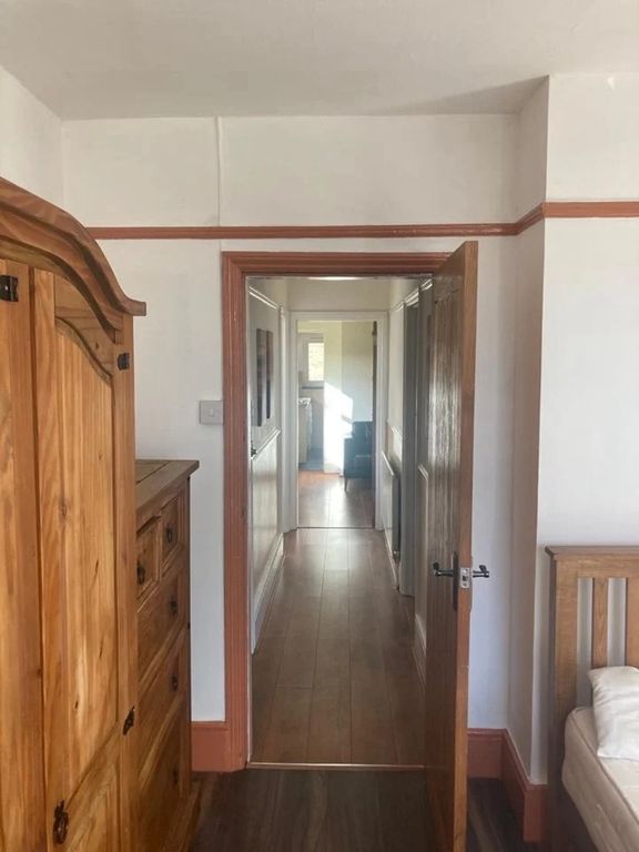 Property photo 2 of 11 Photo 1