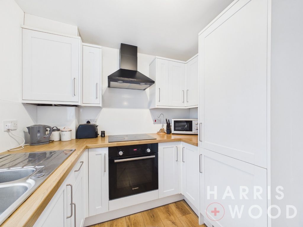 Property photo 2 of 19 4853813