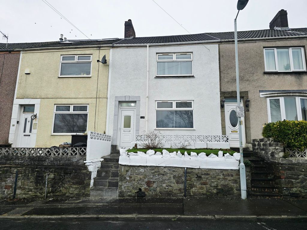 Property photo 1 of 13 Balcony