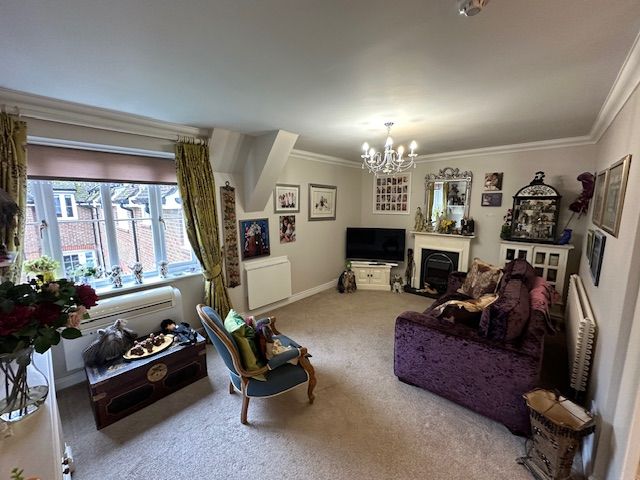 Property photo 2 of 13