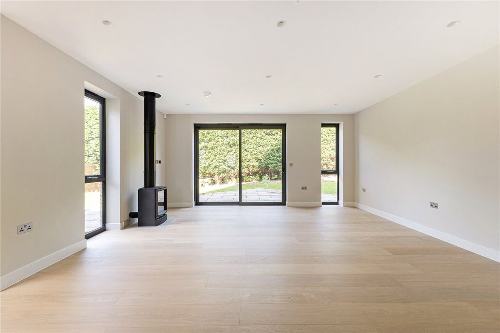 Property photo 3 of 13 Reception Room