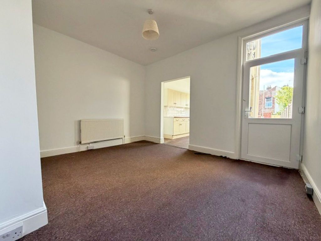 Property photo 3 of 13 Dining Room