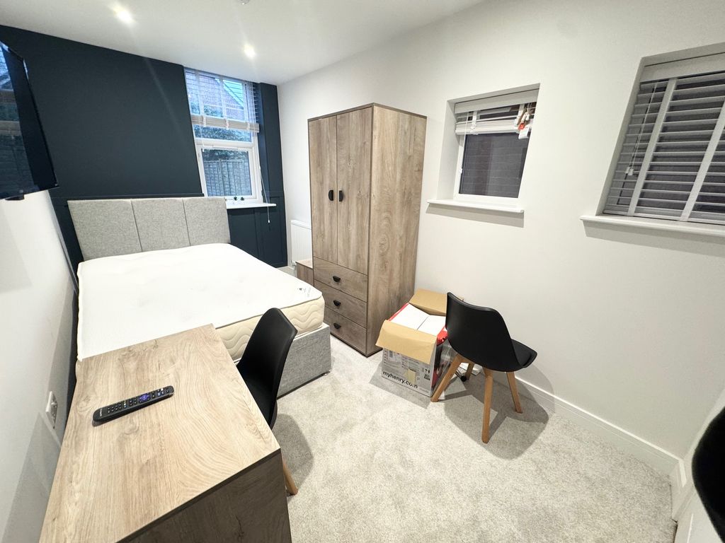 Property photo 1 of 14 Image