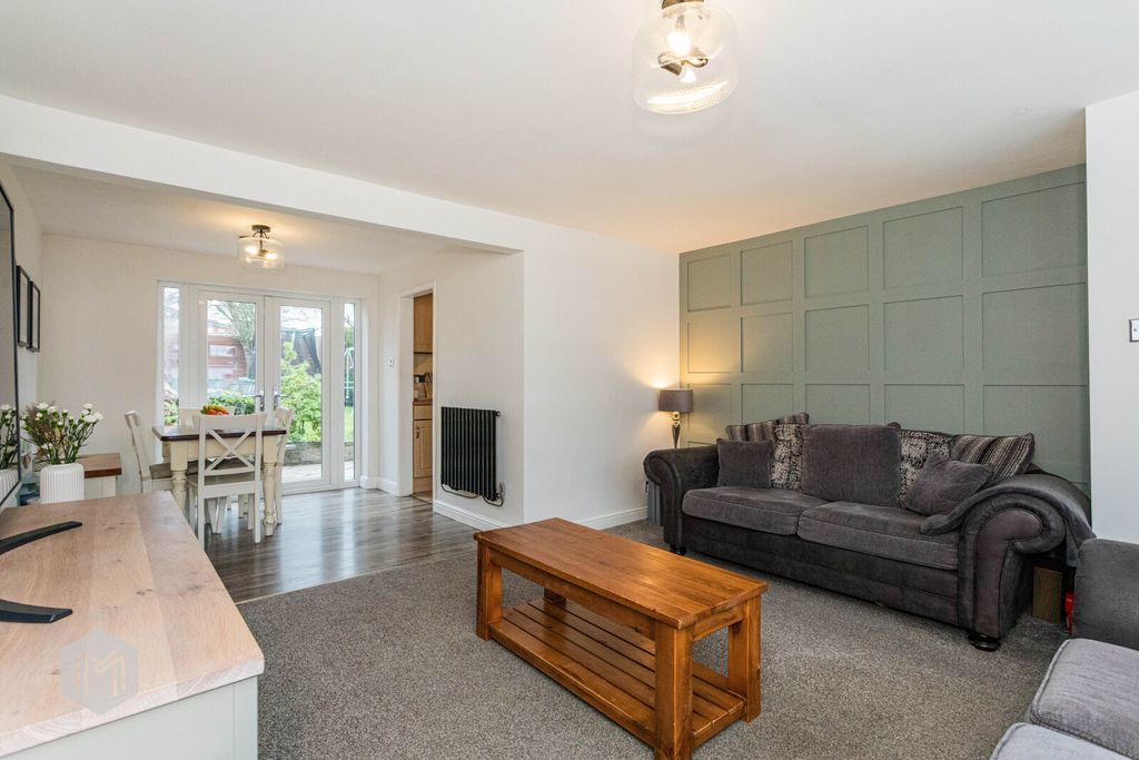 Property photo 3 of 24 Picture No. 09