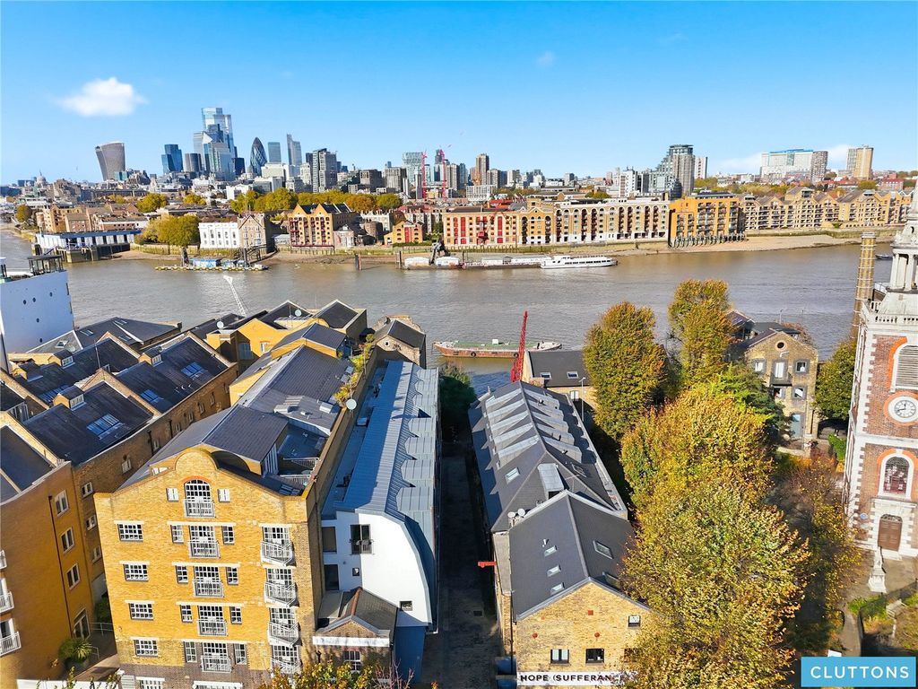 Property photo 2 of 32 Picture No. 41