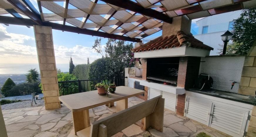 Property photo 3 of 18