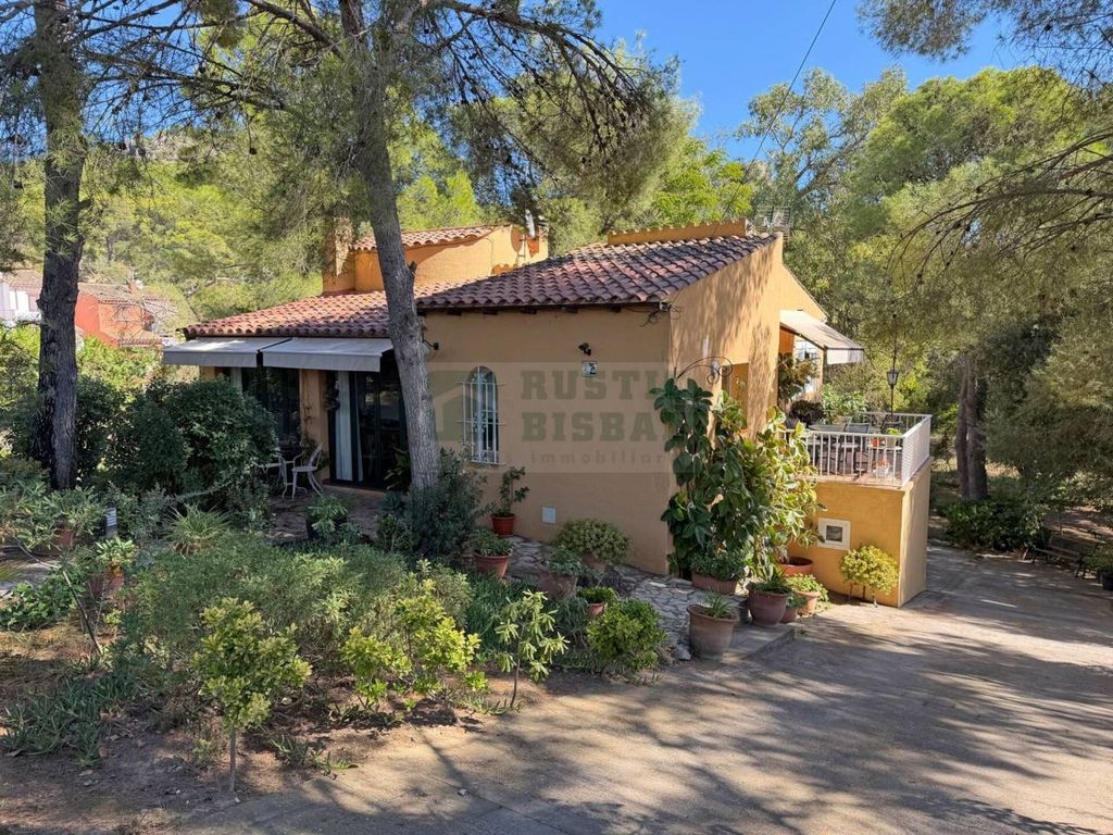 Property photo 2 of 41