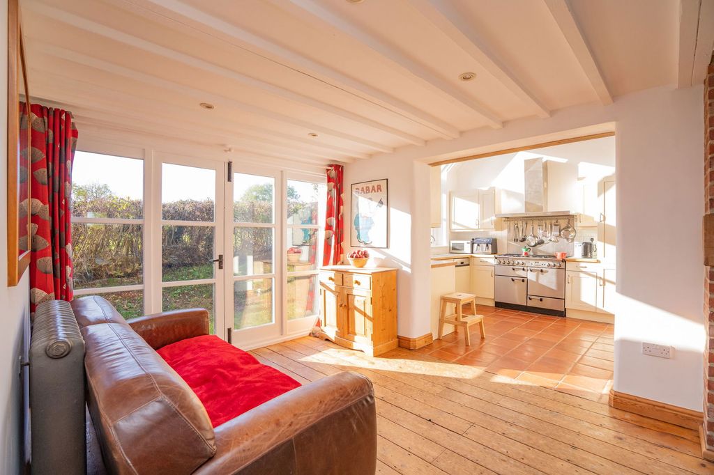 Property photo 3 of 23