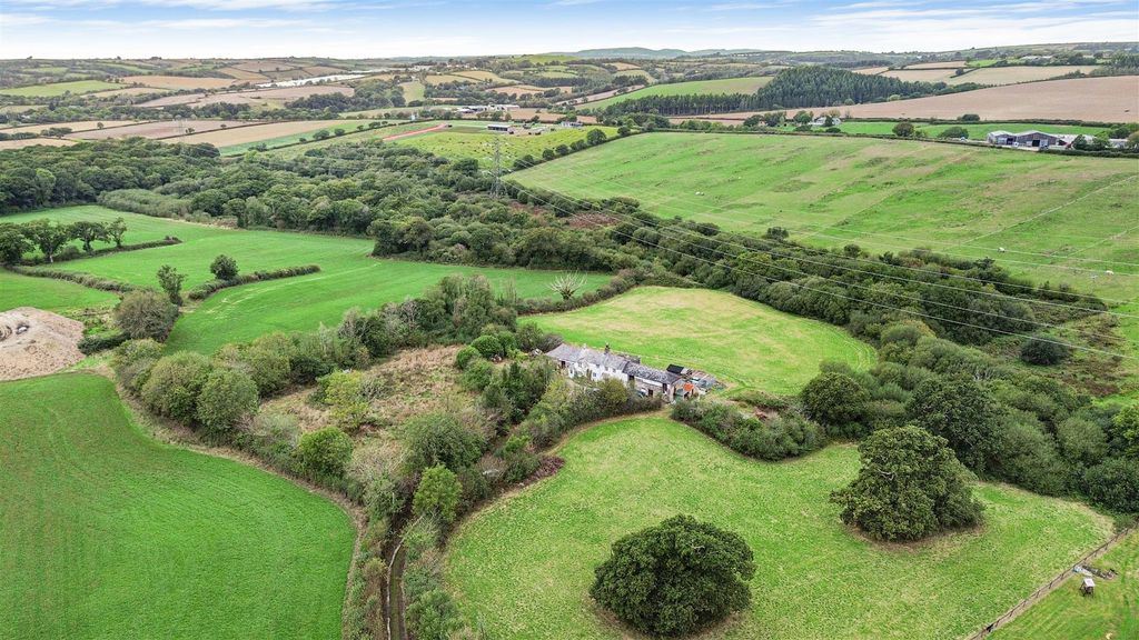 Property photo 2 of 46 Drone