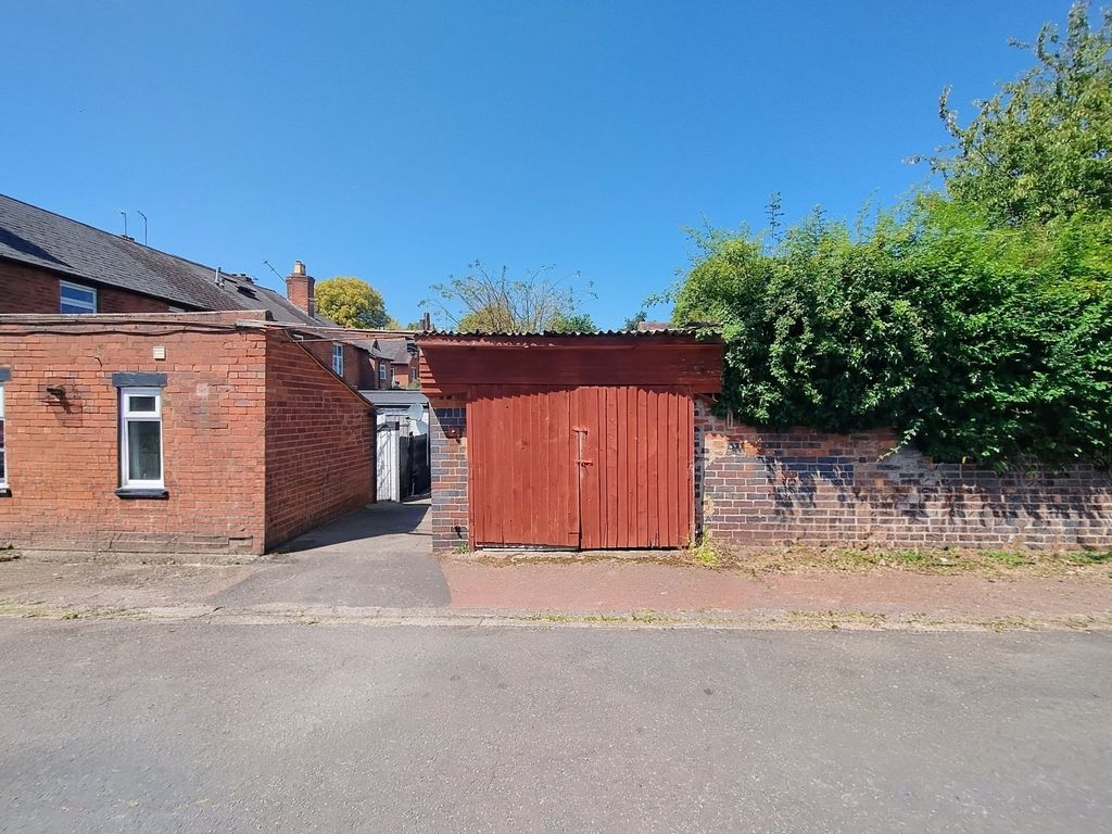 Property photo 1 of 3
