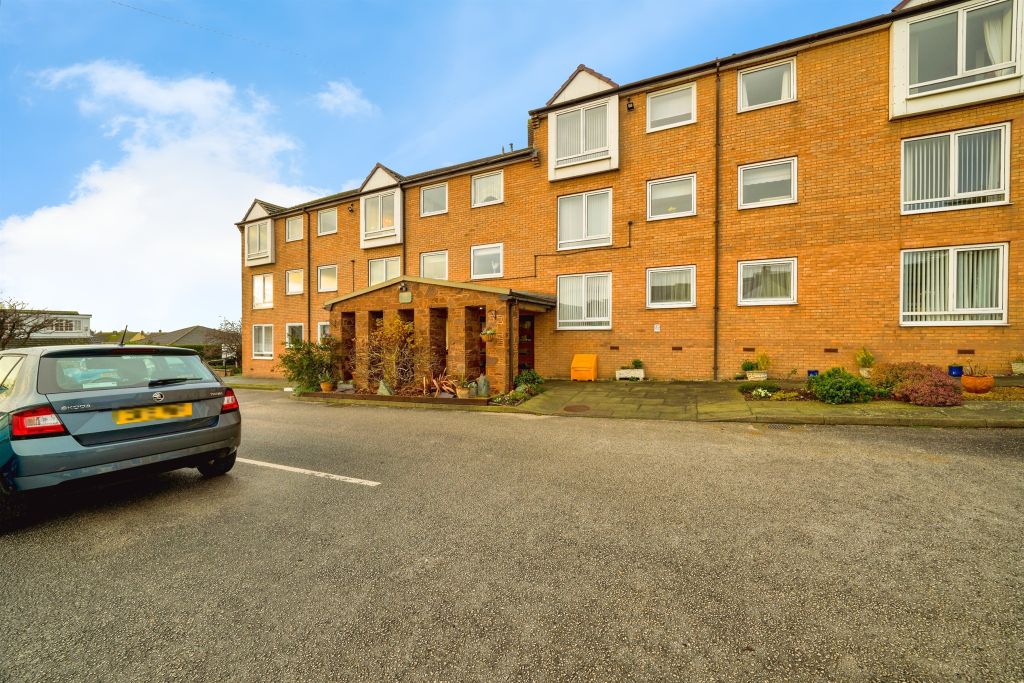 Property photo 1 of 11