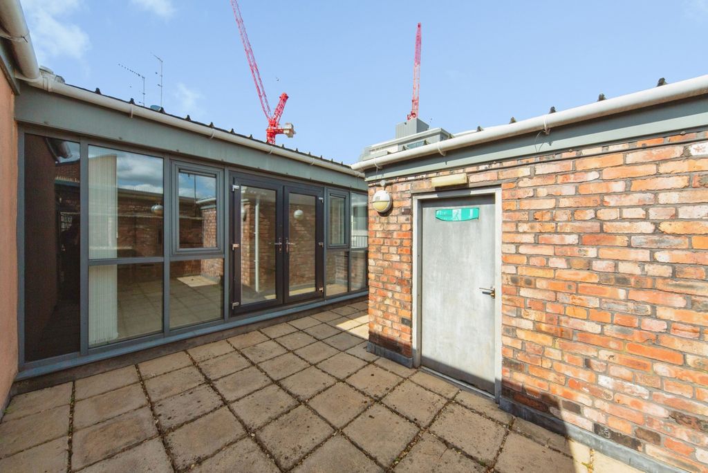 Property photo 3 of 21 Pbox-Img.Jpg
