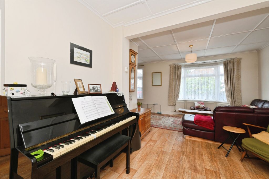Property photo 3 of 20
