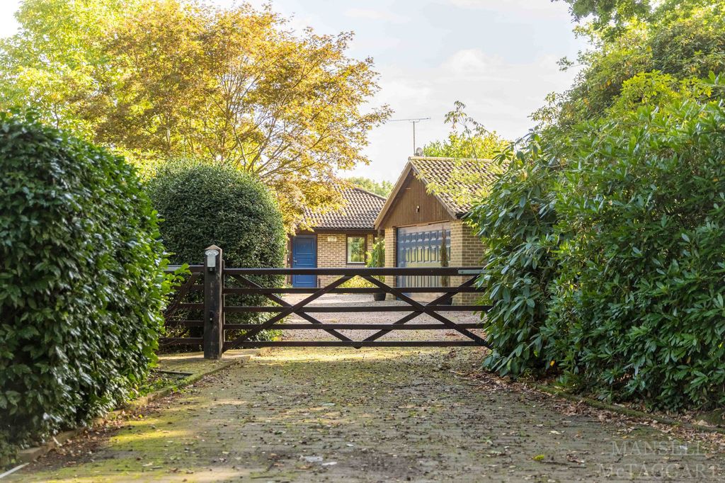 Property photo 1 of 23