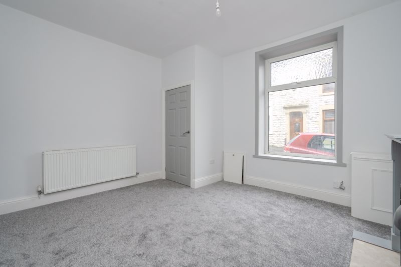 Property photo 3 of 17 Photo 19