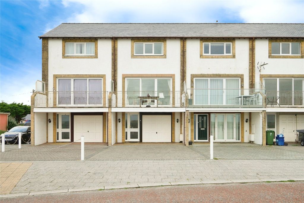 Property photo 1 of 48 Picture No. 20