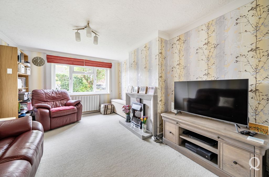 Property photo 2 of 21 0c9ee161-5Aa5-4c3...