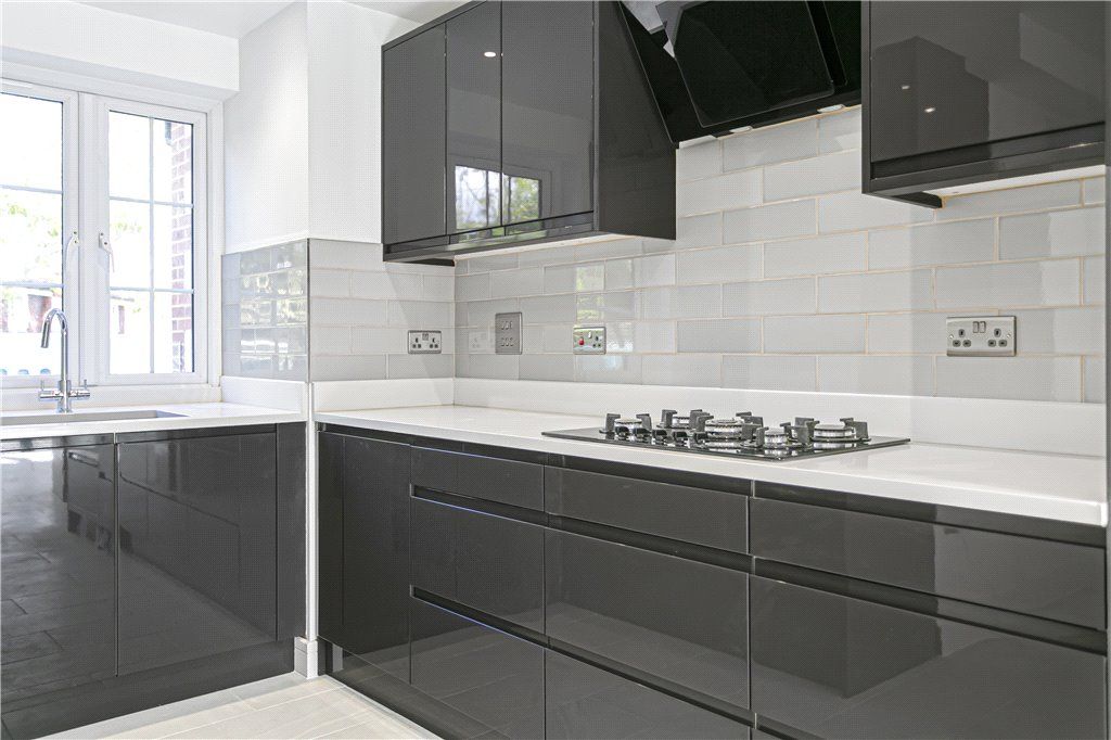 Property photo 2 of 15 Kitchen