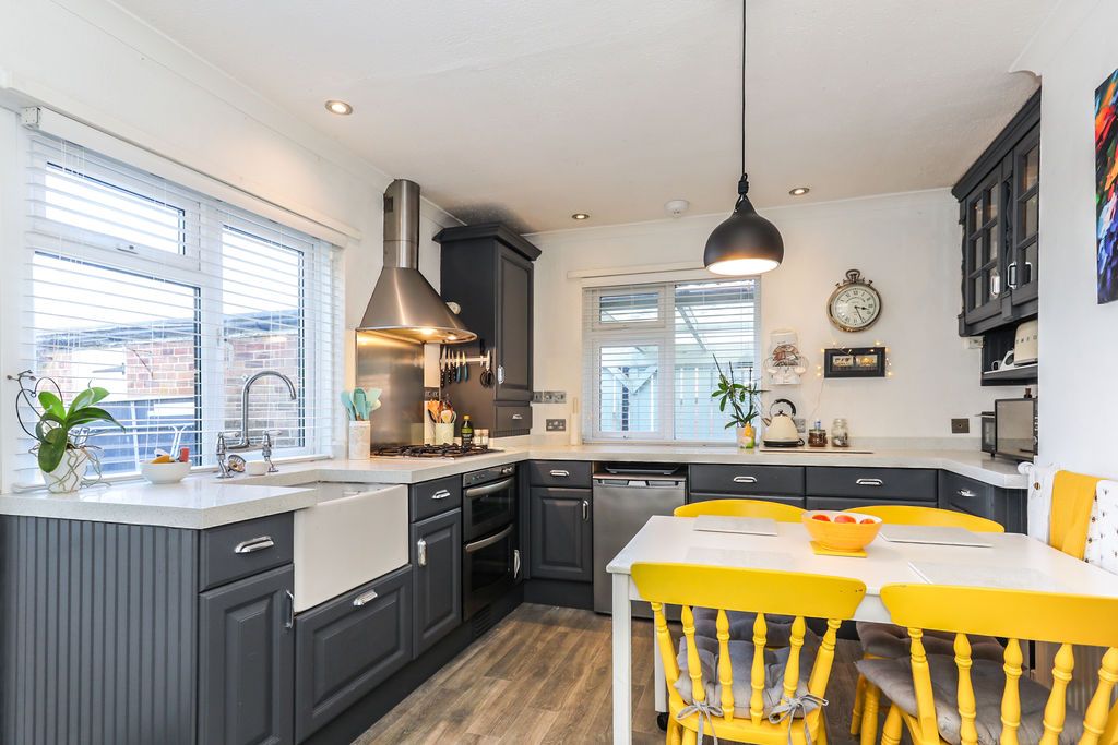 Property photo 3 of 22 Photo 4