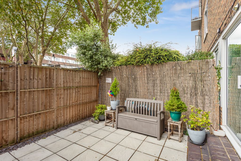 Property photo 1 of 12