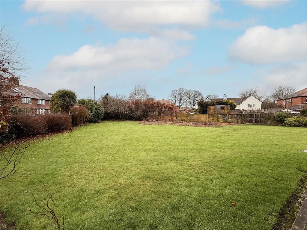 Property photo 2 of 3