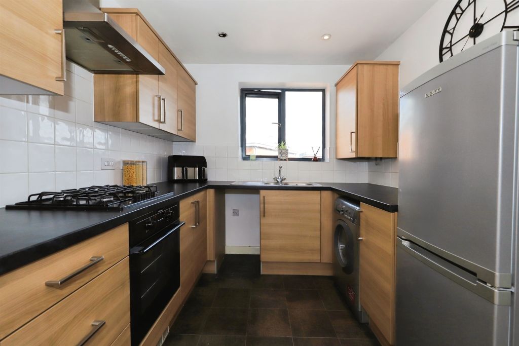 Property photo 3 of 14