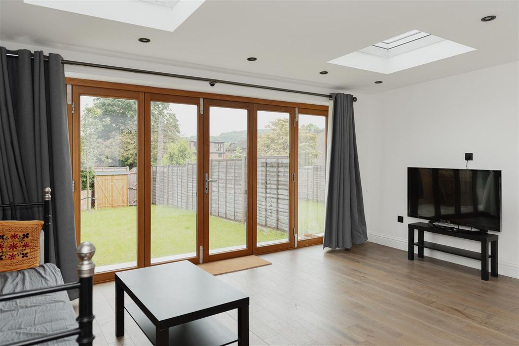 Property photo 2 of 20 16.Jpg